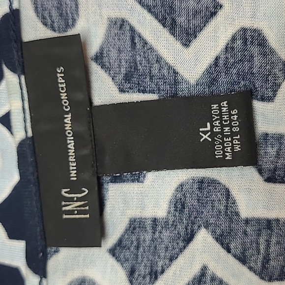 INC INTERNATIONAL CONCEPTS V NECK COLD SHOULDER SILVER ACCENTED BLOUSE TOP - Picture 11 of 13